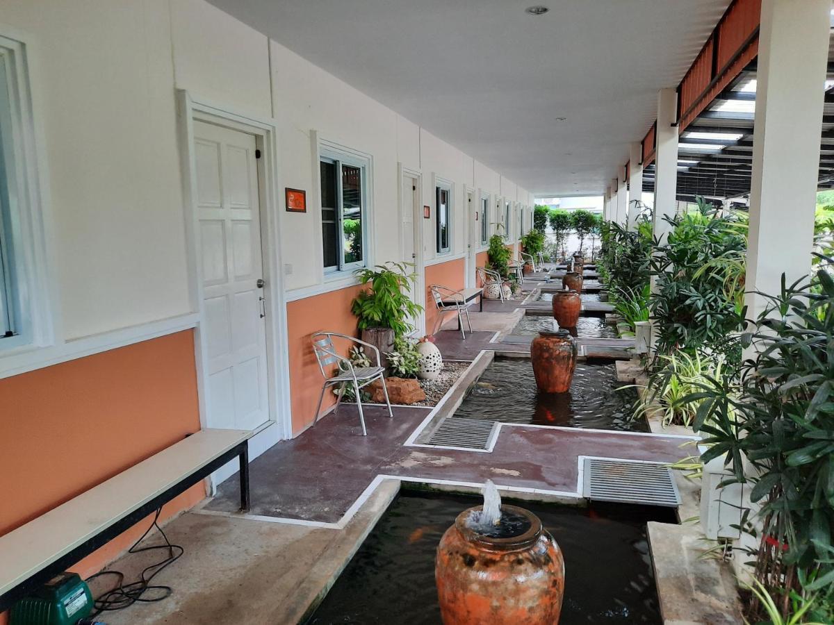 Fancy Carp Resort Cha-Am Extérieur photo