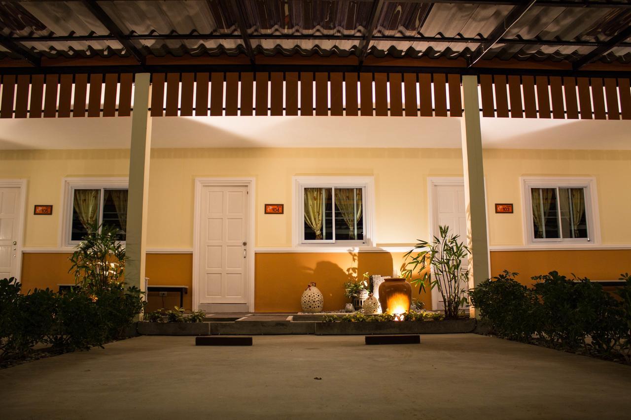 Fancy Carp Resort Cha-Am Extérieur photo