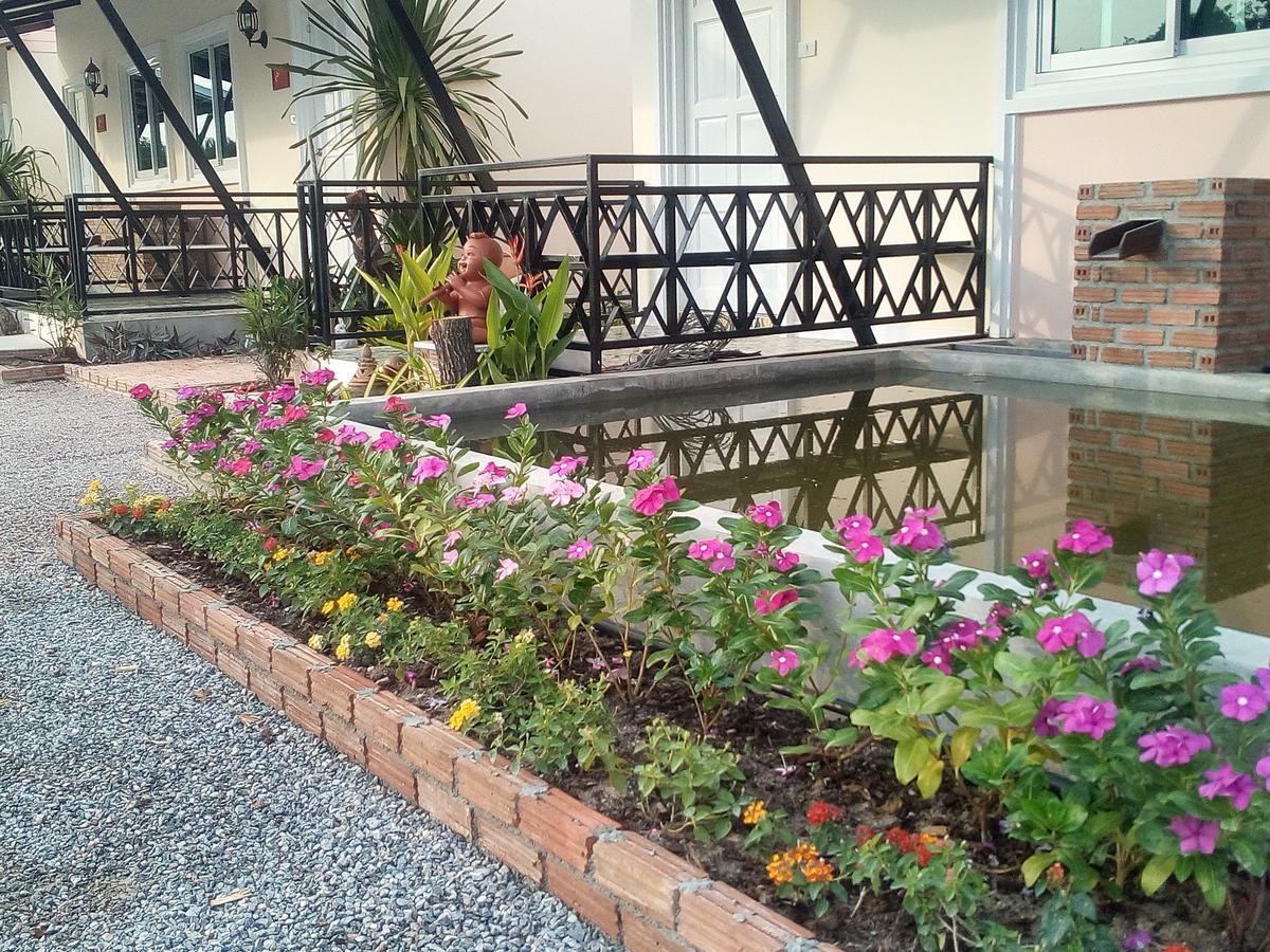 Fancy Carp Resort Cha-Am Extérieur photo