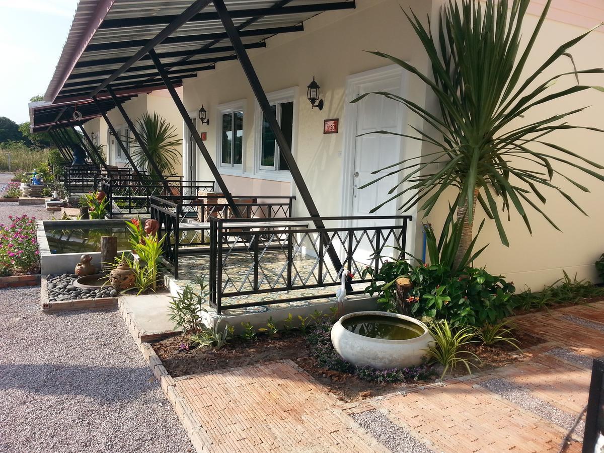 Fancy Carp Resort Cha-Am Extérieur photo
