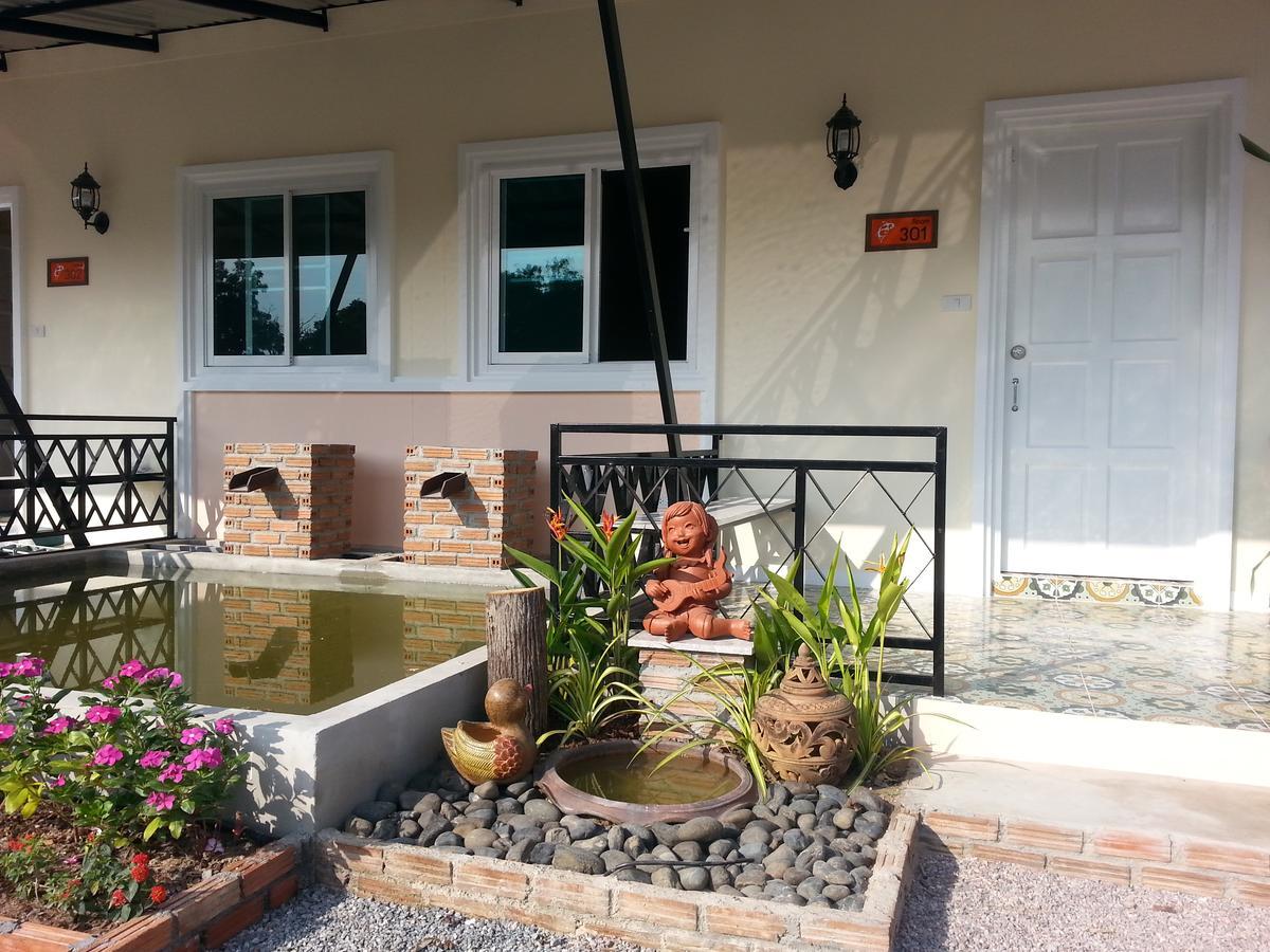 Fancy Carp Resort Cha-Am Extérieur photo